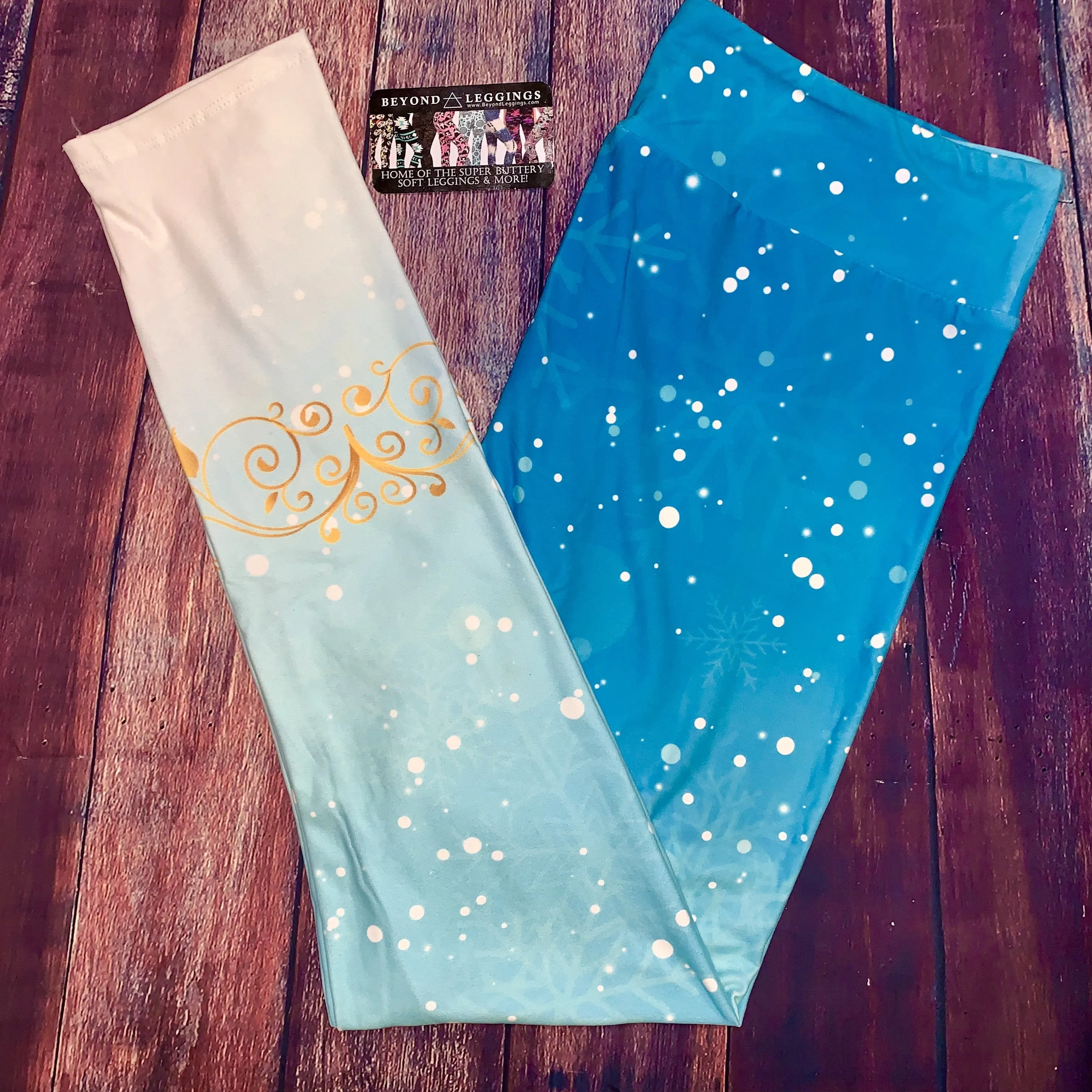 Frozen Ombre Snow Blue Soft Leggings