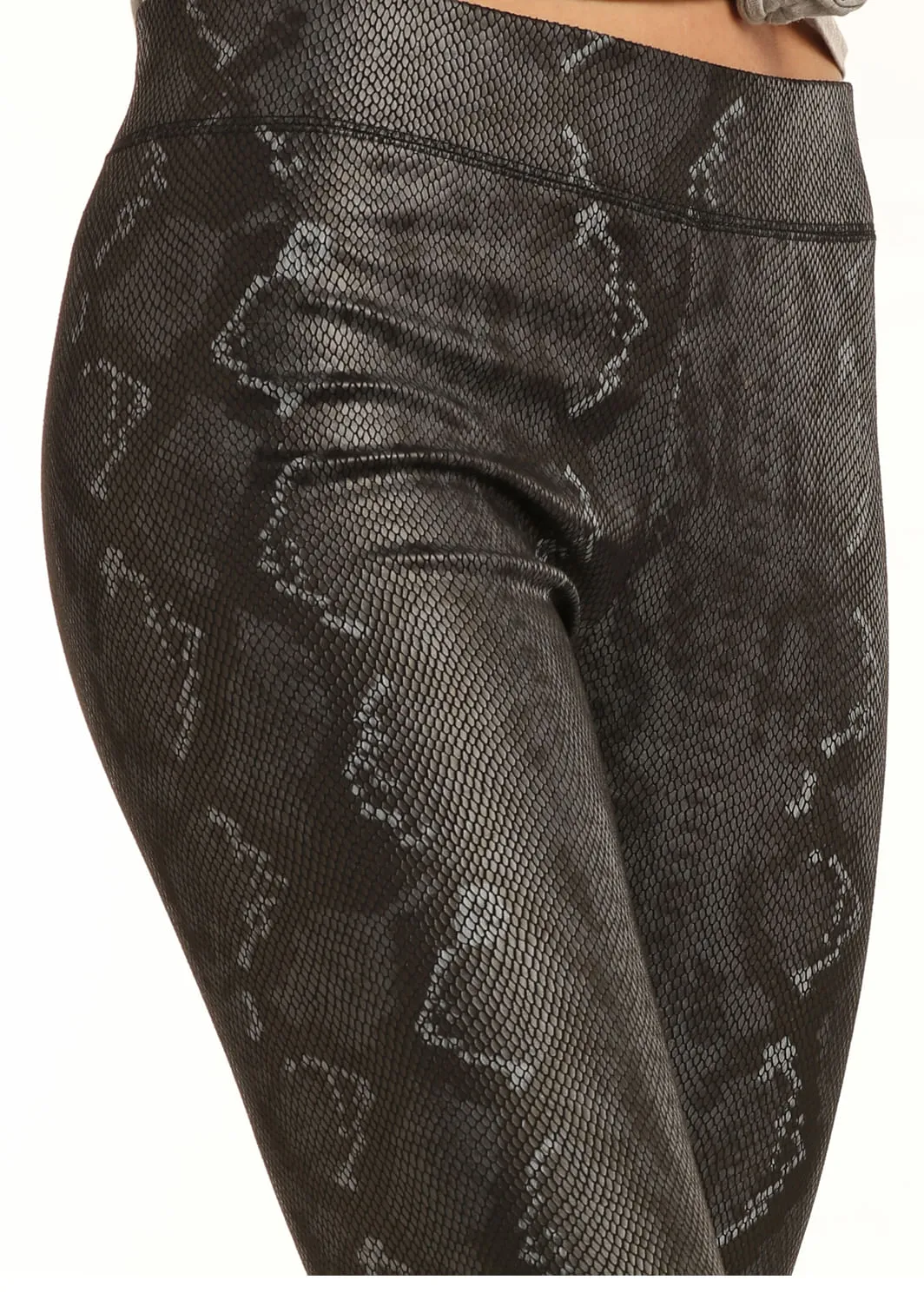 Ladies Panhandle Slim Black Snakeskin Leggings