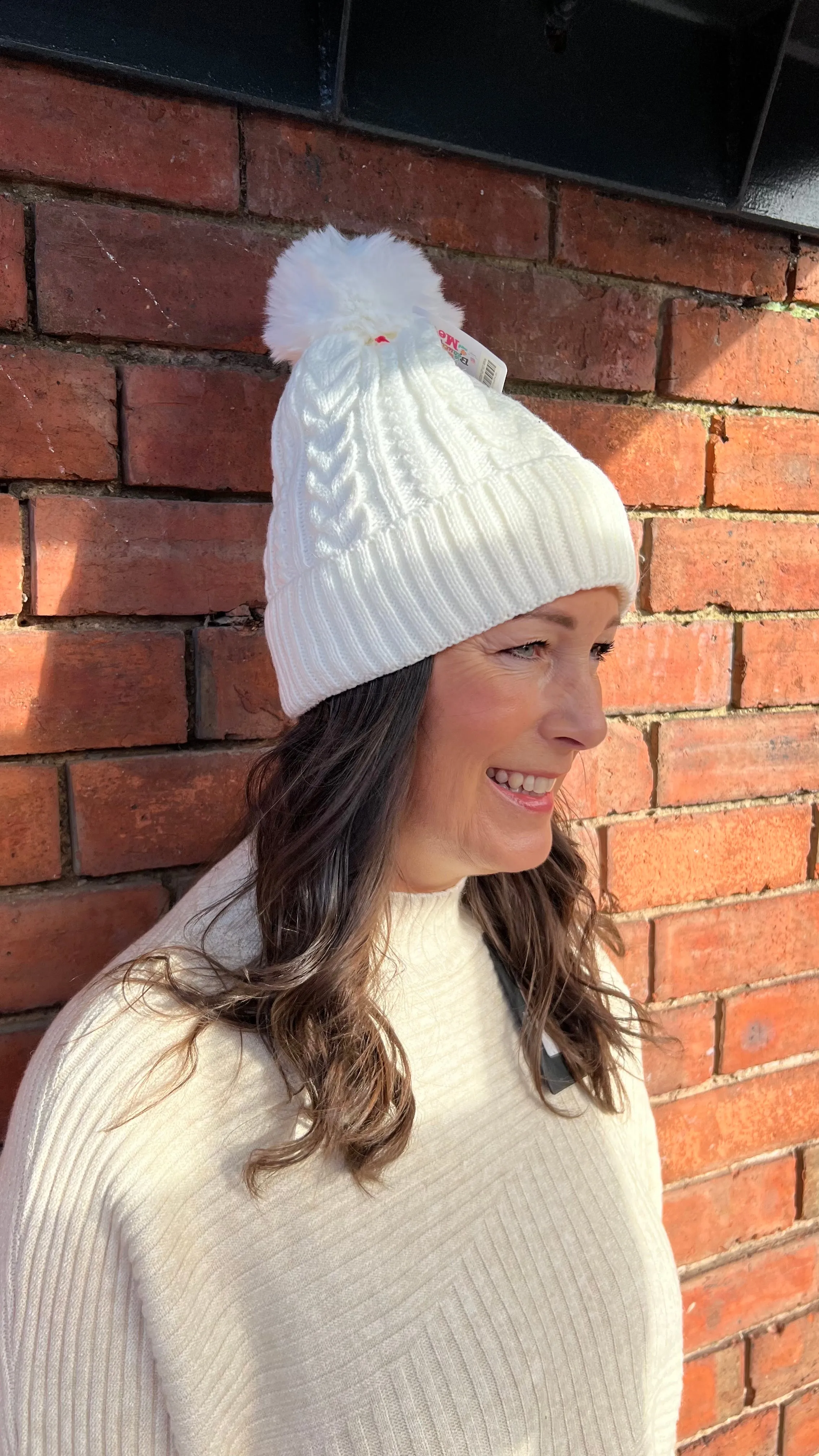 Ribbed Big Cable Knit Bobble Hat