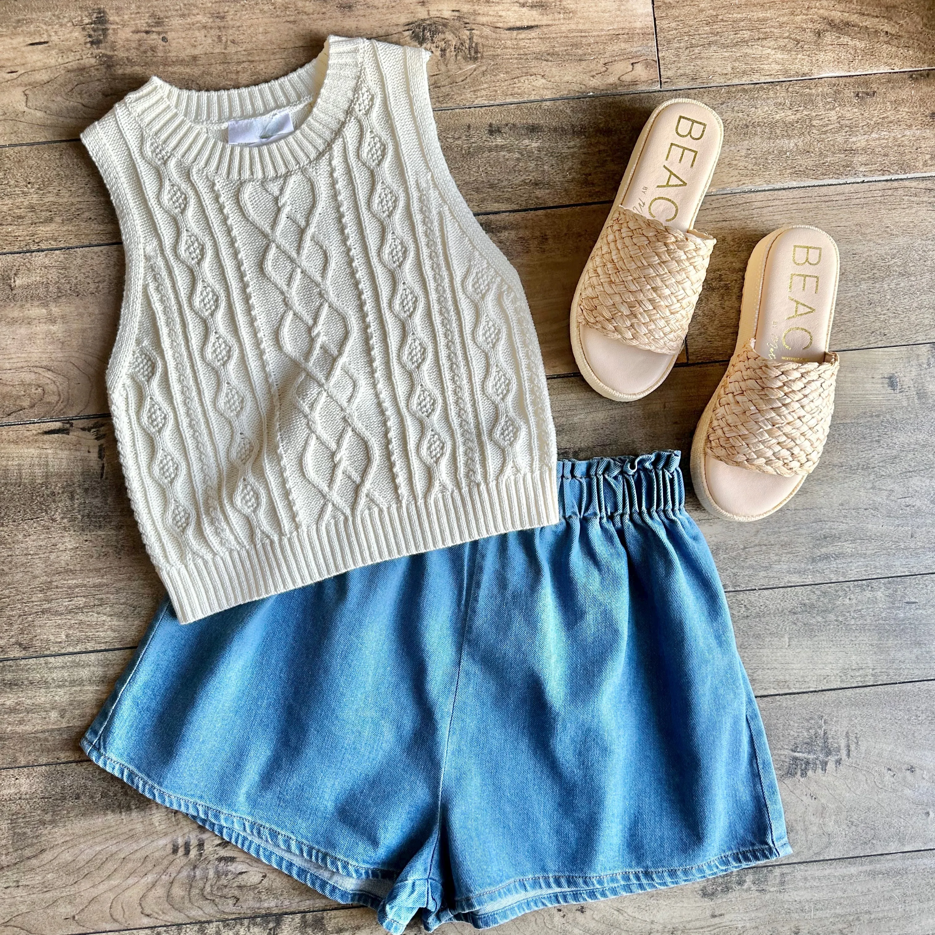 Sleeveless Cable Knit Crop Top