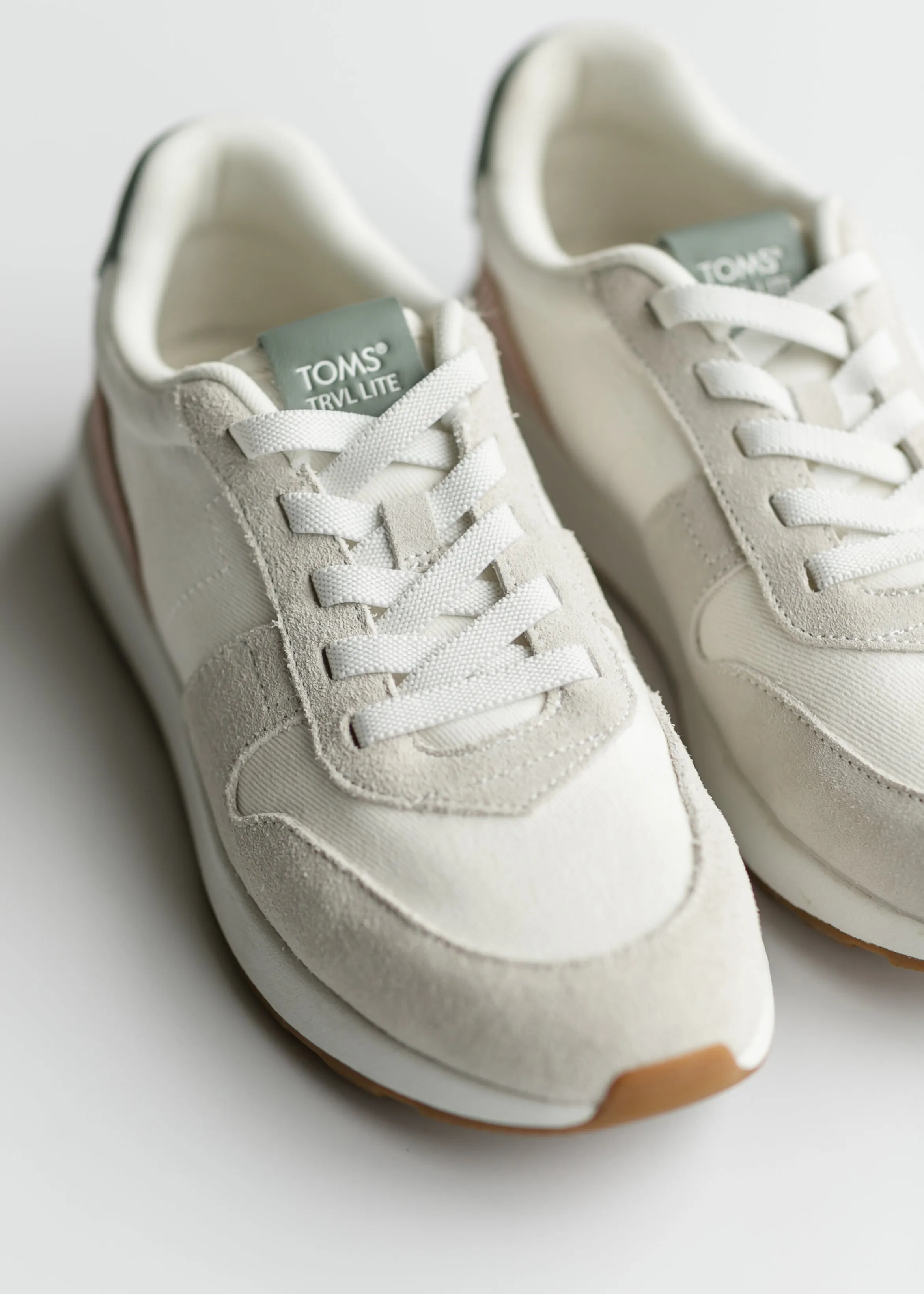 TOMS TRVL Lite Retro Lace-Up Sneaker